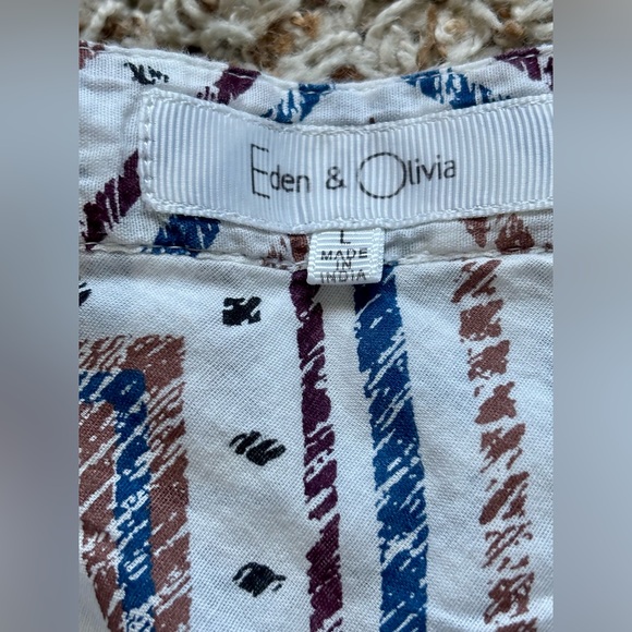 Eden & Olivia Multicolor Geometric Blouse - Picture 2 of 7